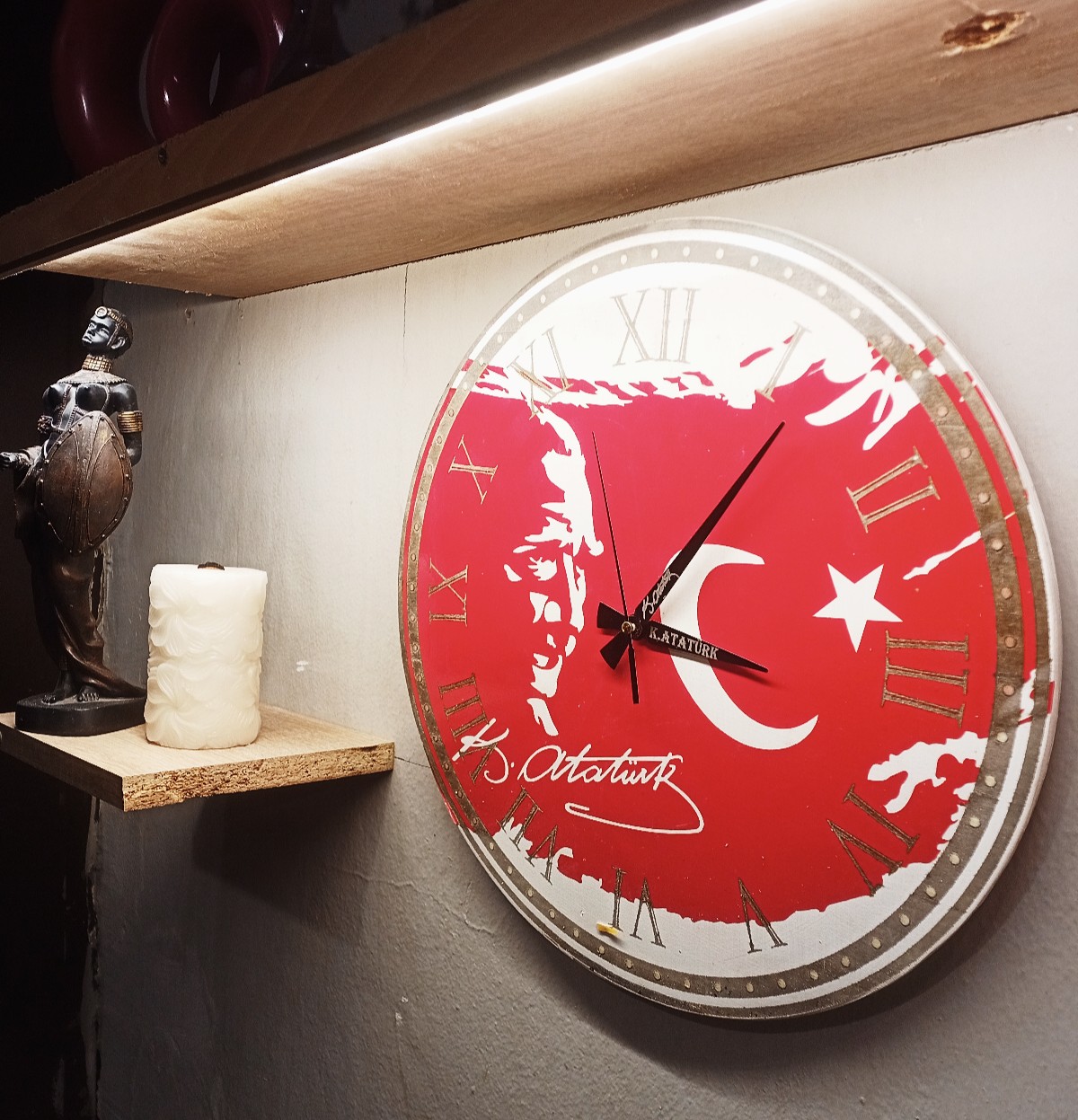 Ahşap lazer işleme 38x38cm Türkiye ve Atatürk temalı duvar saati