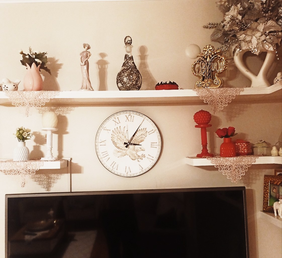 Ahşap lazer işleme 38x38cm kara kartal temalı duvar saati.