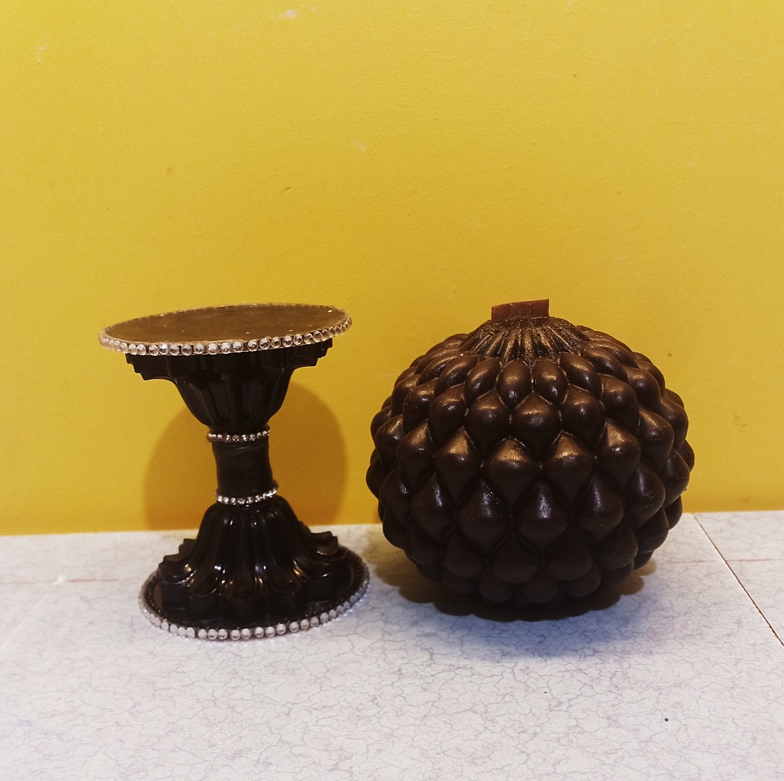 Soyawax dekoratif desenli mum ve mum kaidesi 8x10cm